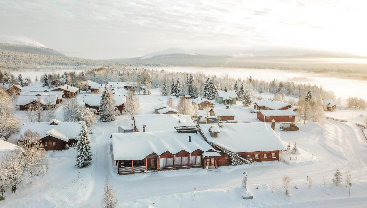 Hotel Yllaeshumina Äkäslompolo Exterior foto